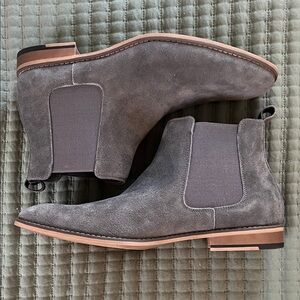 Men's Gray Suede Chelsea Boots